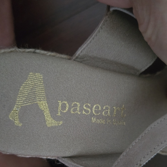 Tan Espadrilles with Classic Style - Picture 2 of 7